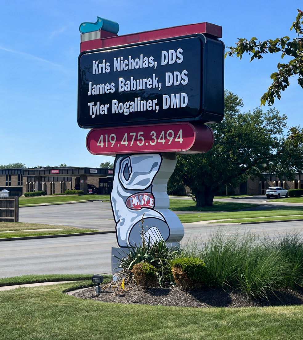 Toothbrush Sign